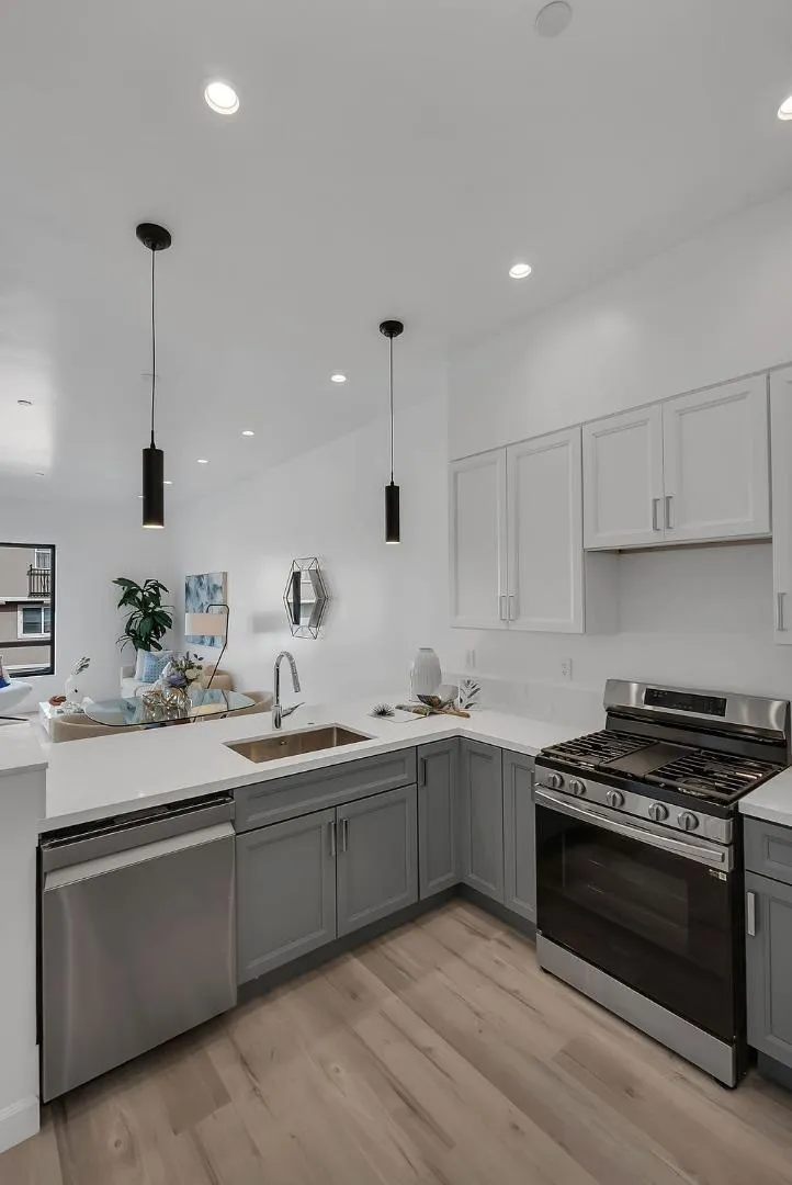 889 McLellan Drive #205 South San Francisco, CA 94080
