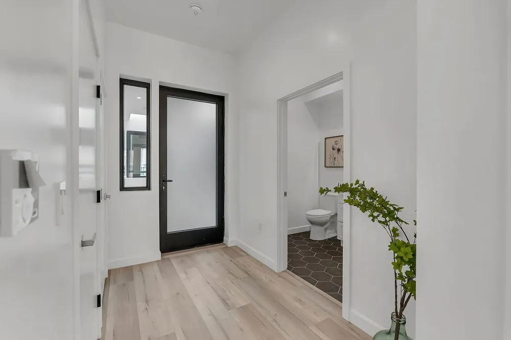 889 McLellan Drive #205 South San Francisco, CA 94080