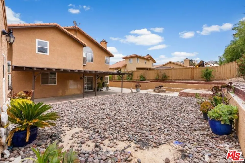 36557 Buckboard Court Palmdale, CA 93550