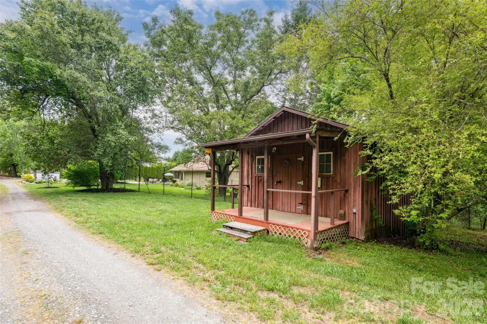 56 Donna Lane Alexander, NC 28701
