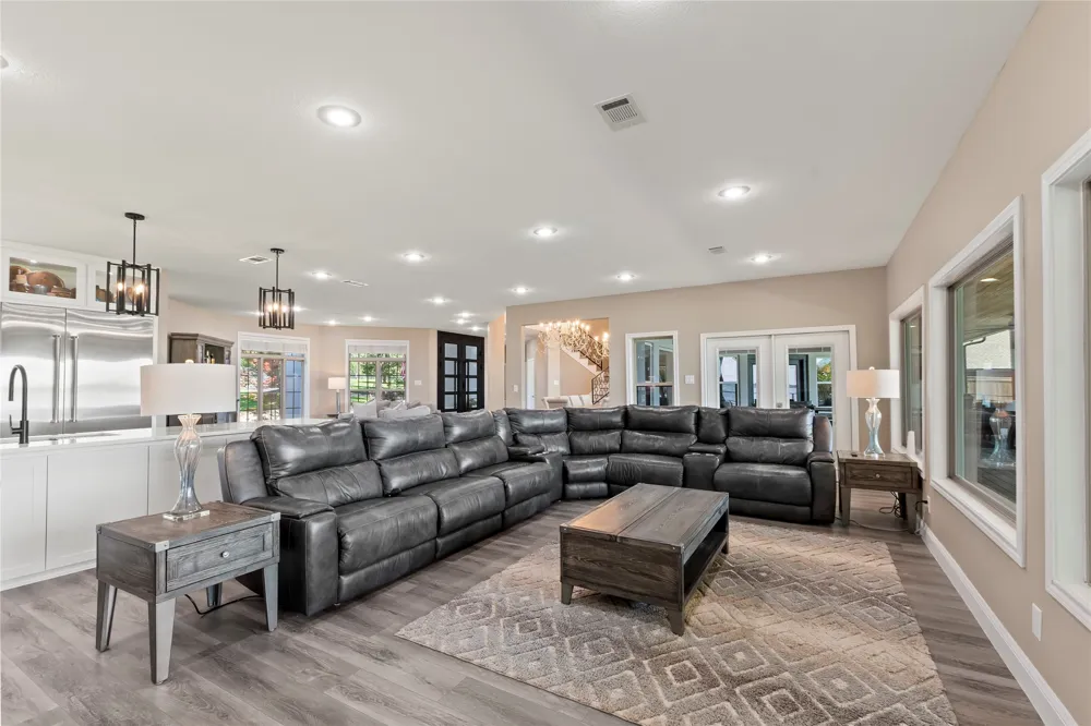 1301 Oak Hill Drive Kemp, TX 75143