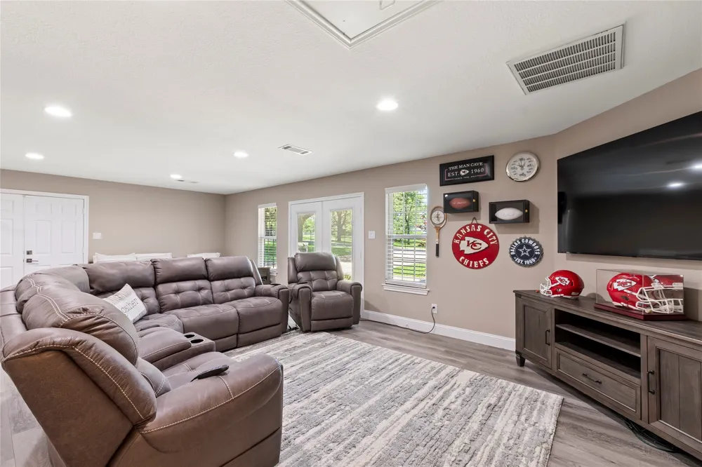 1301 Oak Hill Drive Kemp, TX 75143