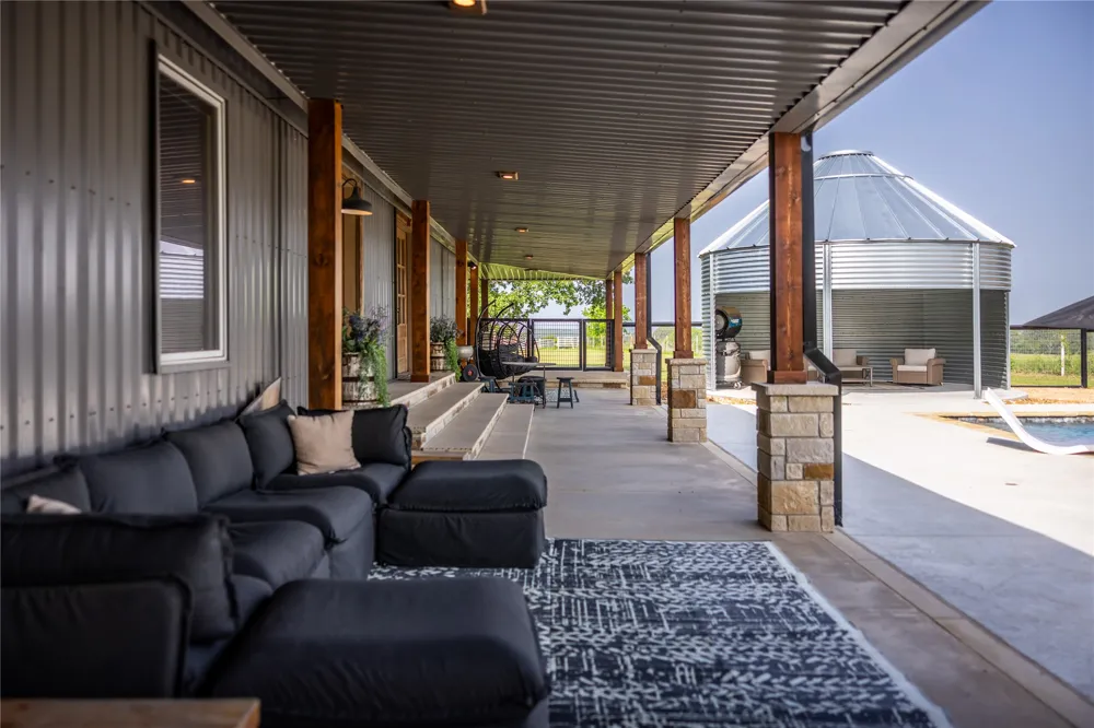 24183 S US 281 Hico, TX 76457