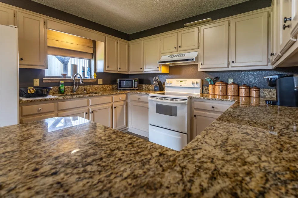 24183 S US 281 Hico, TX 76457