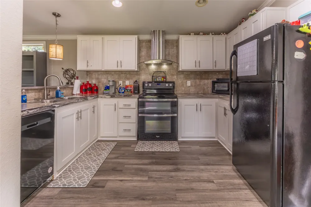 24183 S US 281 Hico, TX 76457