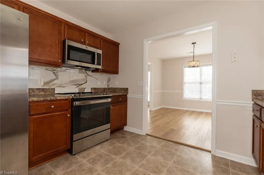 5862 Sunny Ridge Trail Clemmons, NC 27012
