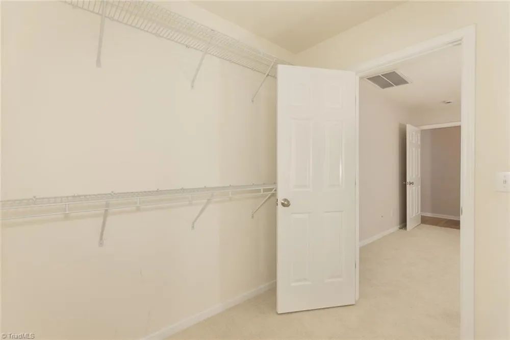 5862 Sunny Ridge Trail Clemmons, NC 27012