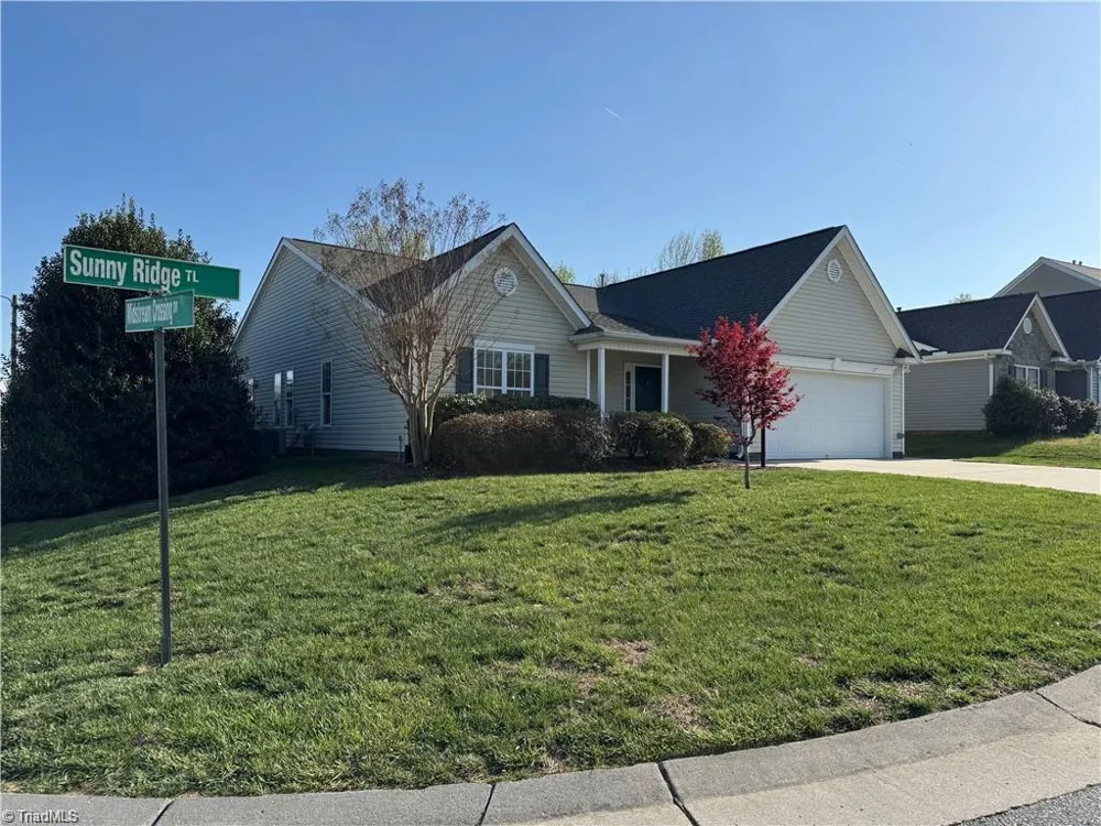 5862 Sunny Ridge Trail Clemmons, NC 27012