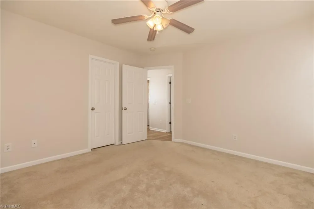 5862 Sunny Ridge Trail Clemmons, NC 27012