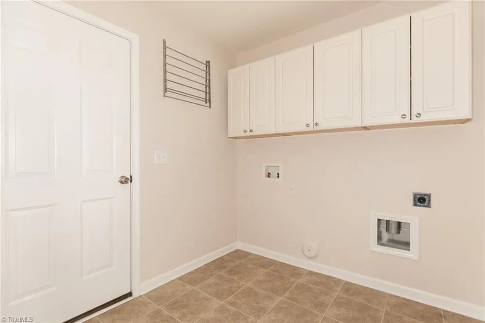 5862 Sunny Ridge Trail Clemmons, NC 27012