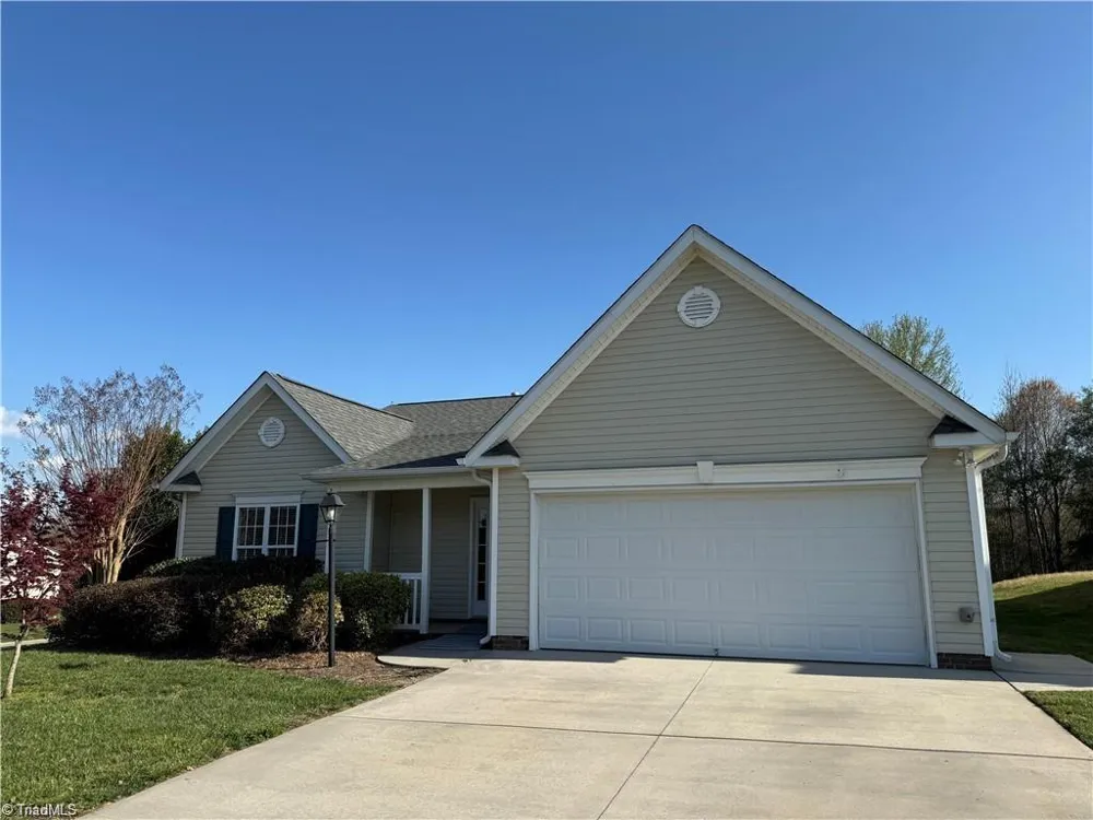 5862 Sunny Ridge Trail Clemmons, NC 27012