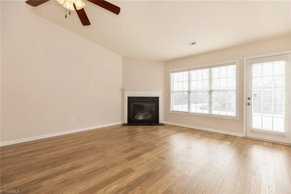 5862 Sunny Ridge Trail Clemmons, NC 27012
