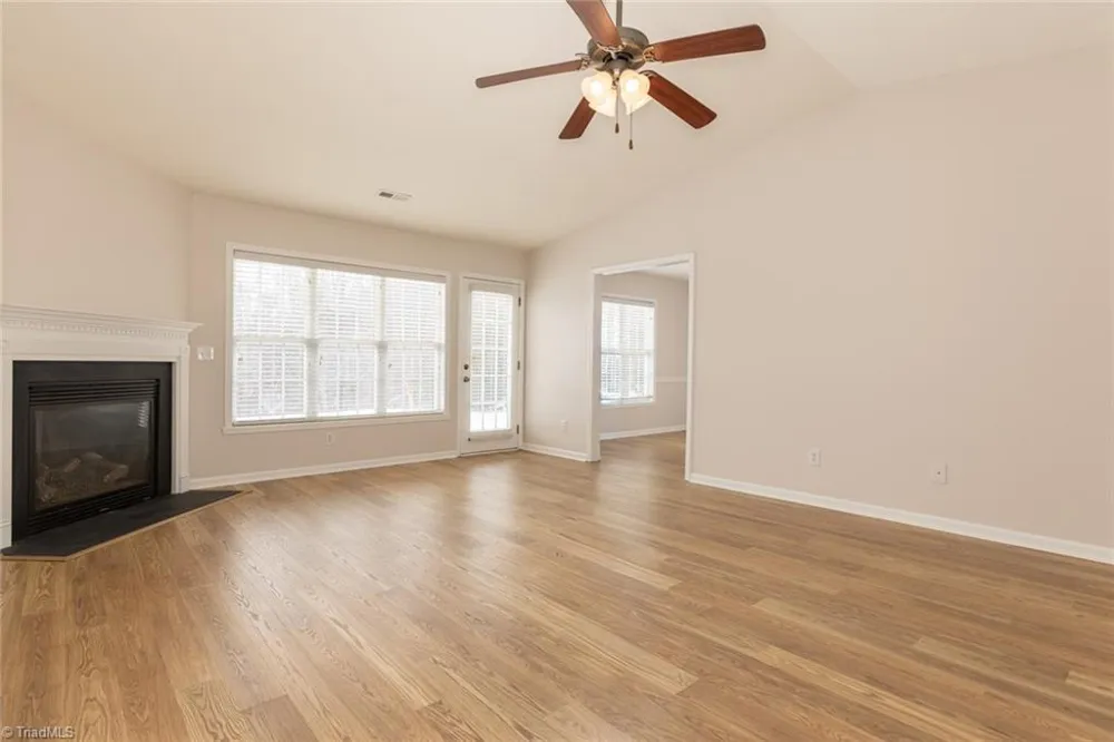 5862 Sunny Ridge Trail Clemmons, NC 27012