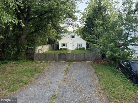 215 SYCAMORE