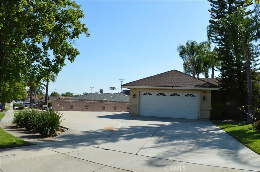 3954 Garden San Bernardino, CA 92404