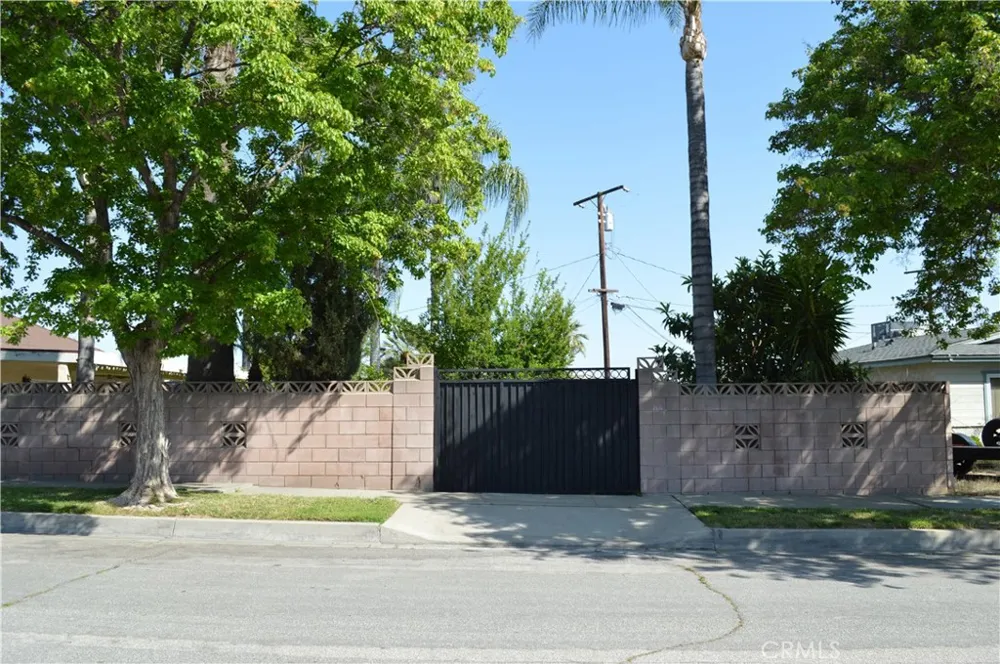 3954 Garden San Bernardino, CA 92404