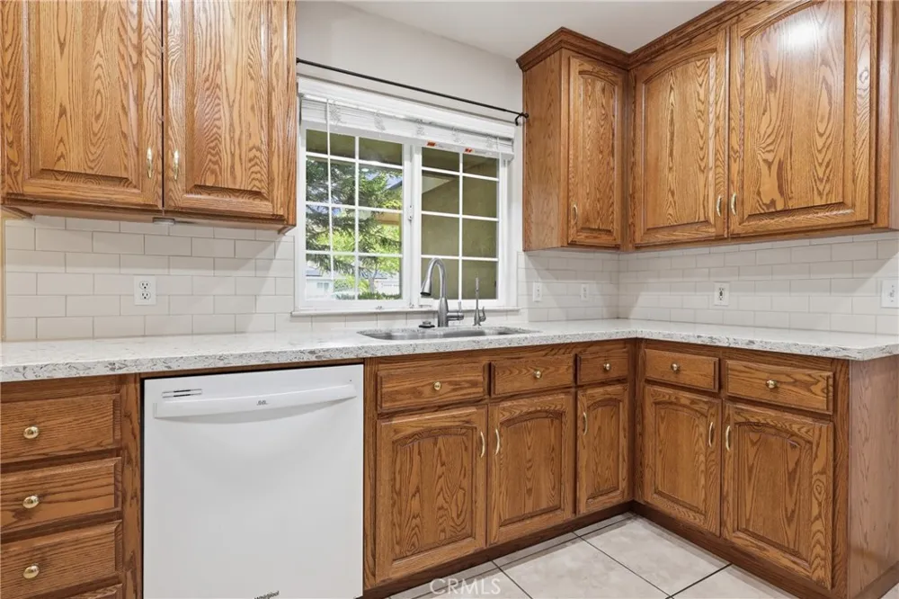 3954 Garden San Bernardino, CA 92404
