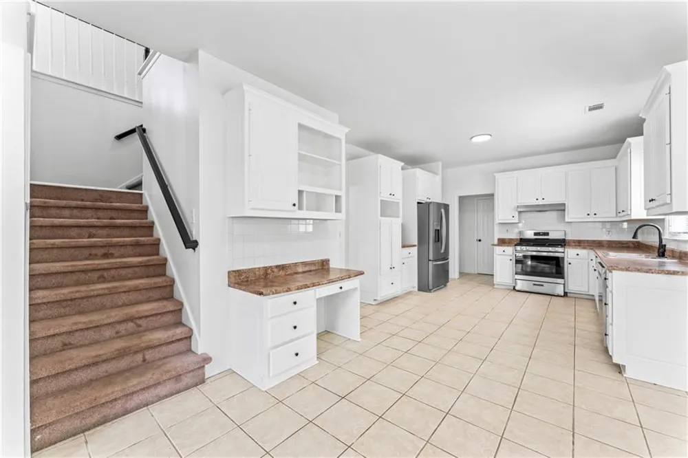 4267 Azalea Walk Ellenwood, GA 30294