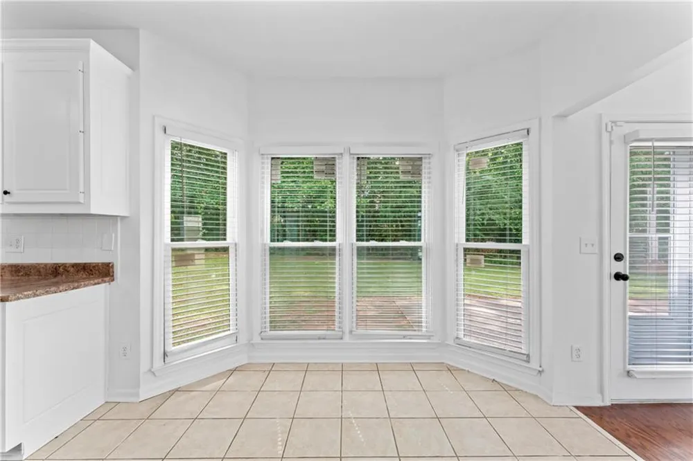 4267 Azalea Walk Ellenwood, GA 30294