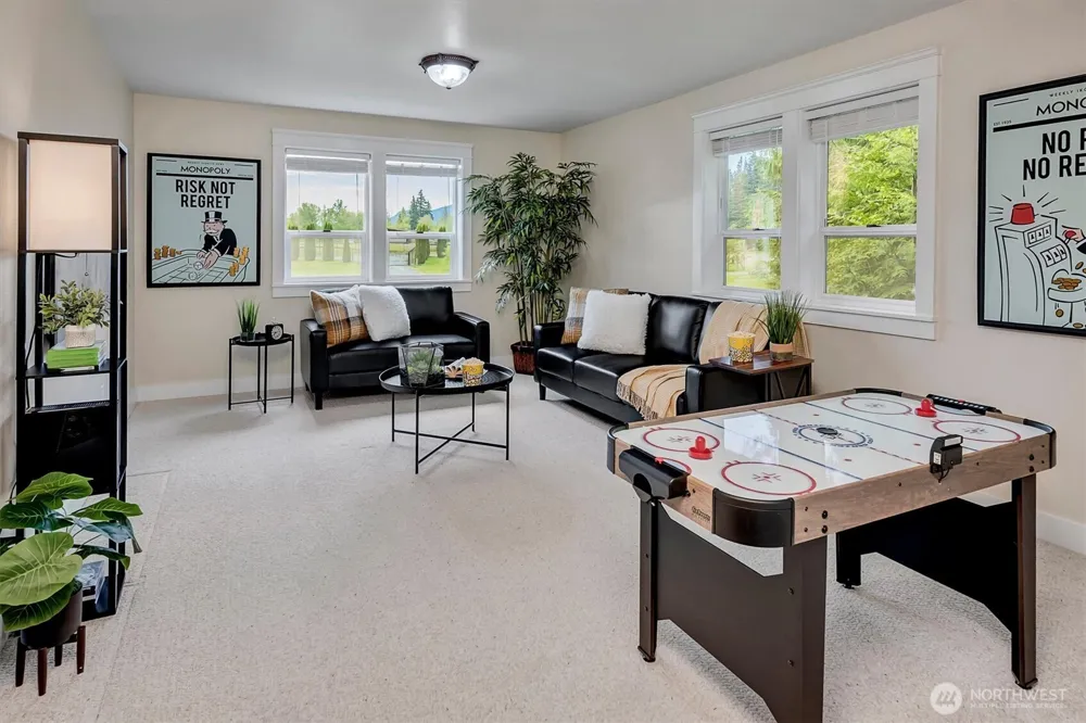 14214 Woods Lake Road Monroe, WA 98272