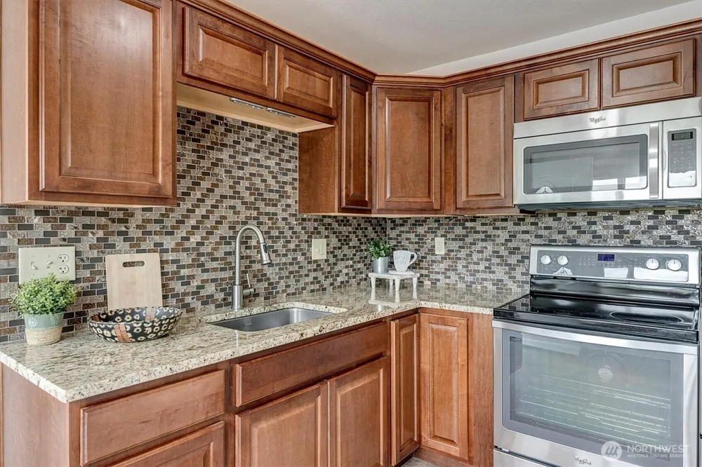 14214 Woods Lake Road Monroe, WA 98272