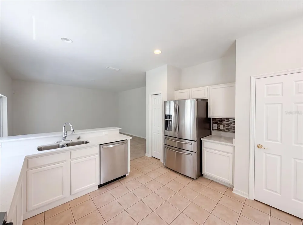 8116 RIVER MONT WAY Temple Terrace, FL 33637