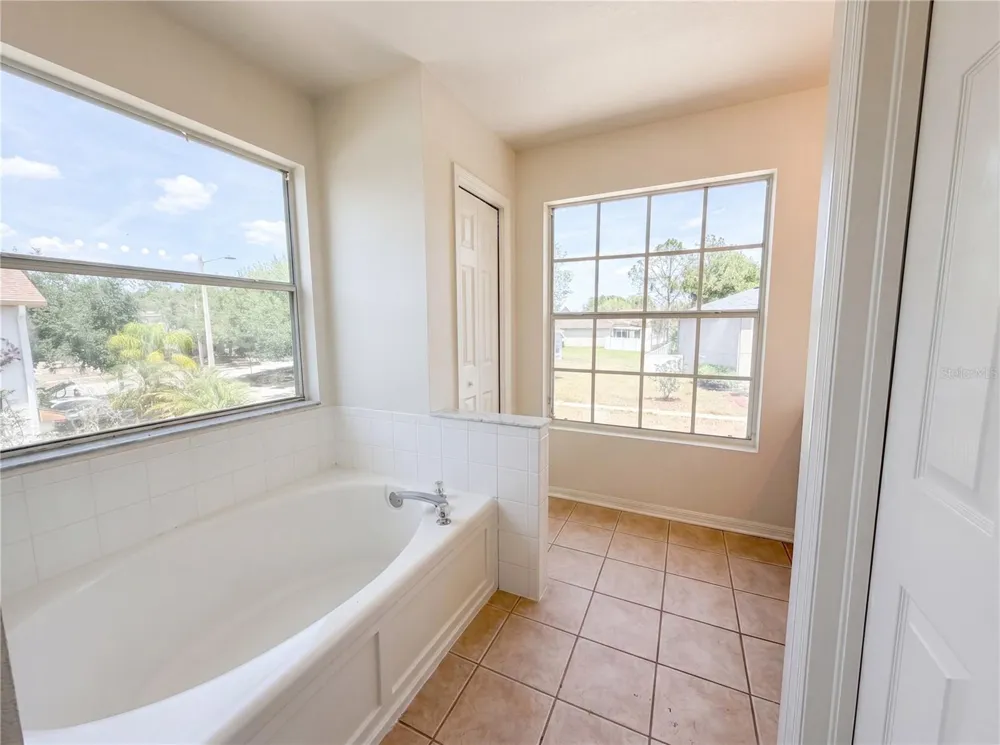 8116 RIVER MONT WAY Temple Terrace, FL 33637