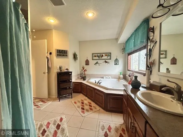 9722 302nd Avenue NW Princeton, MN 55371