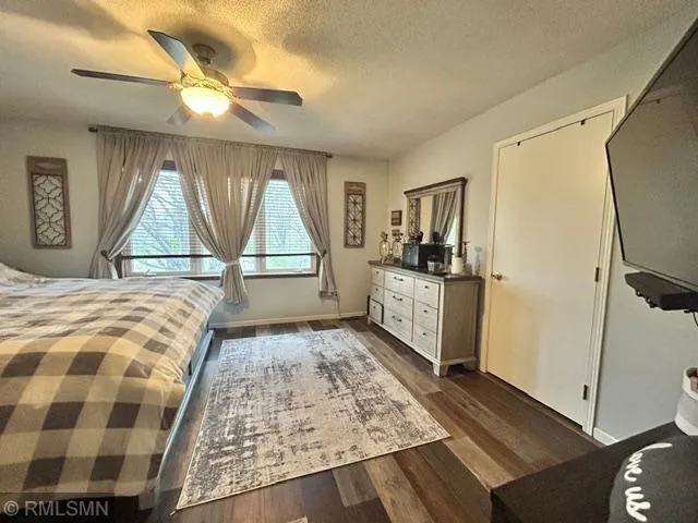 9722 302nd Avenue NW Princeton, MN 55371