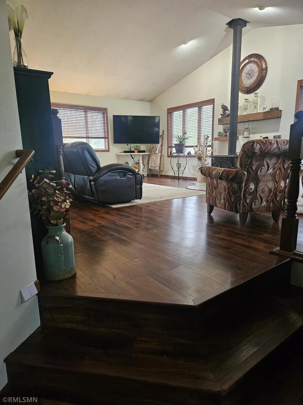 9722 302nd Avenue NW Princeton, MN 55371