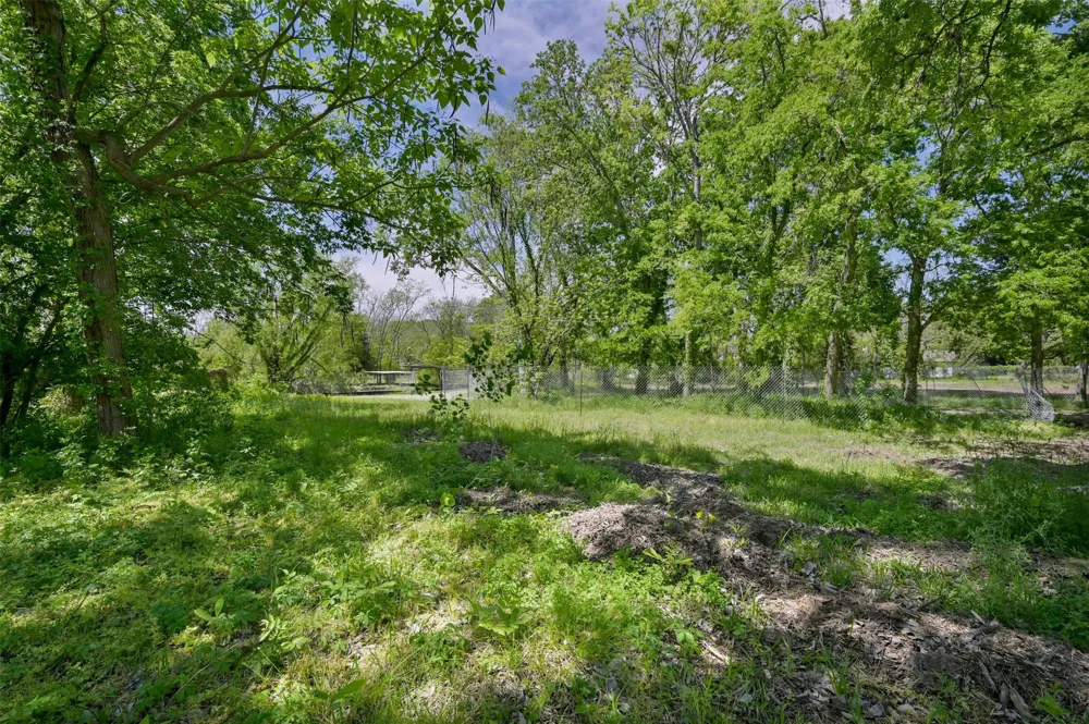 1717 Channel Road Austin, TX 78746