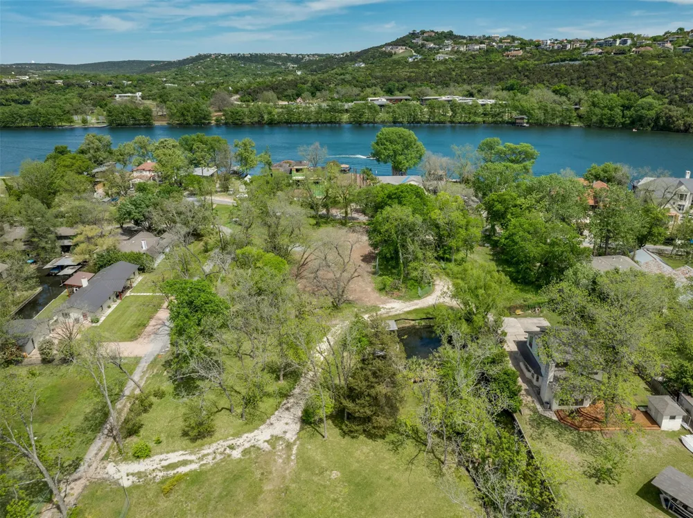 1717 Channel Road Austin, TX 78746