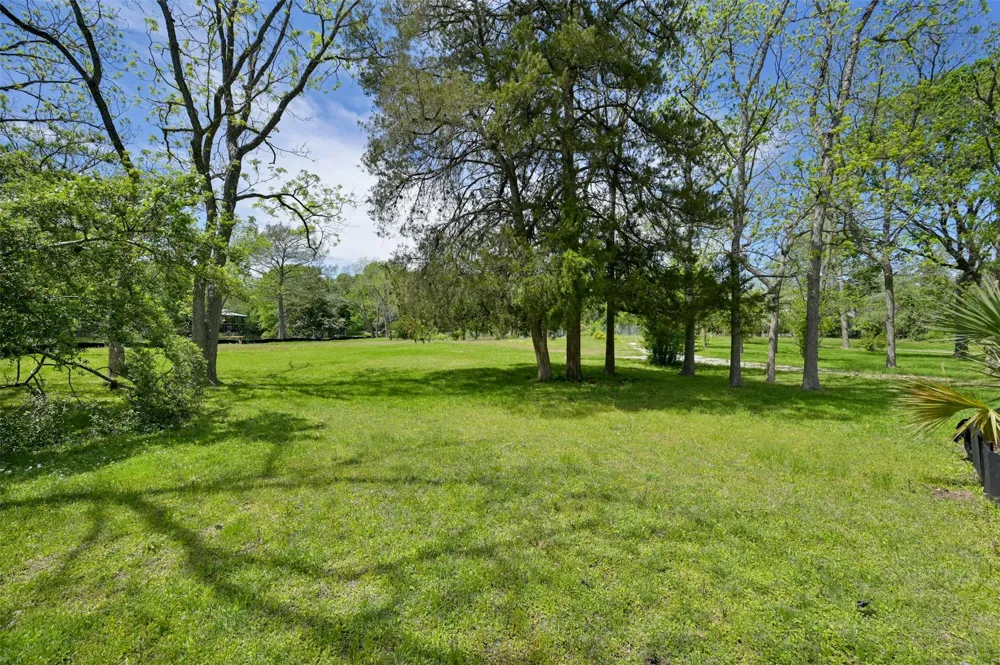1717 Channel Road Austin, TX 78746