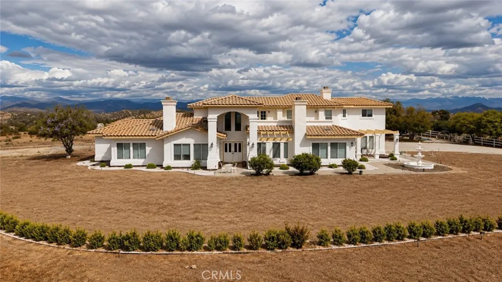 31900 Via Del Senor Homeland, CA 92548