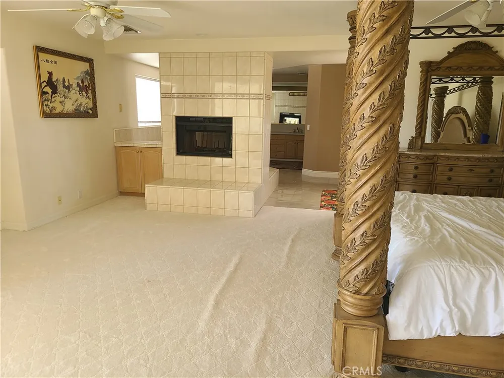 31900 Via Del Senor Homeland, CA 92548