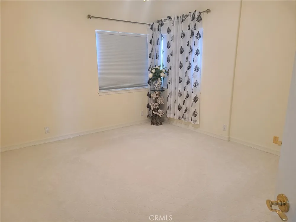 31900 Via Del Senor Homeland, CA 92548