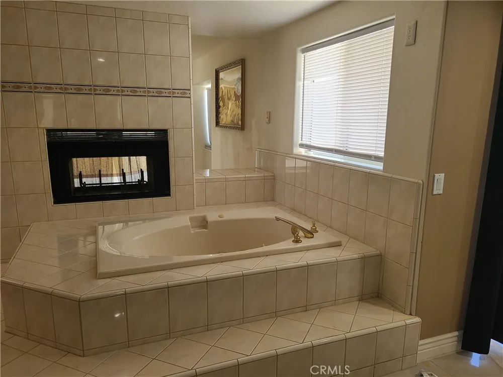 31900 Via Del Senor Homeland, CA 92548