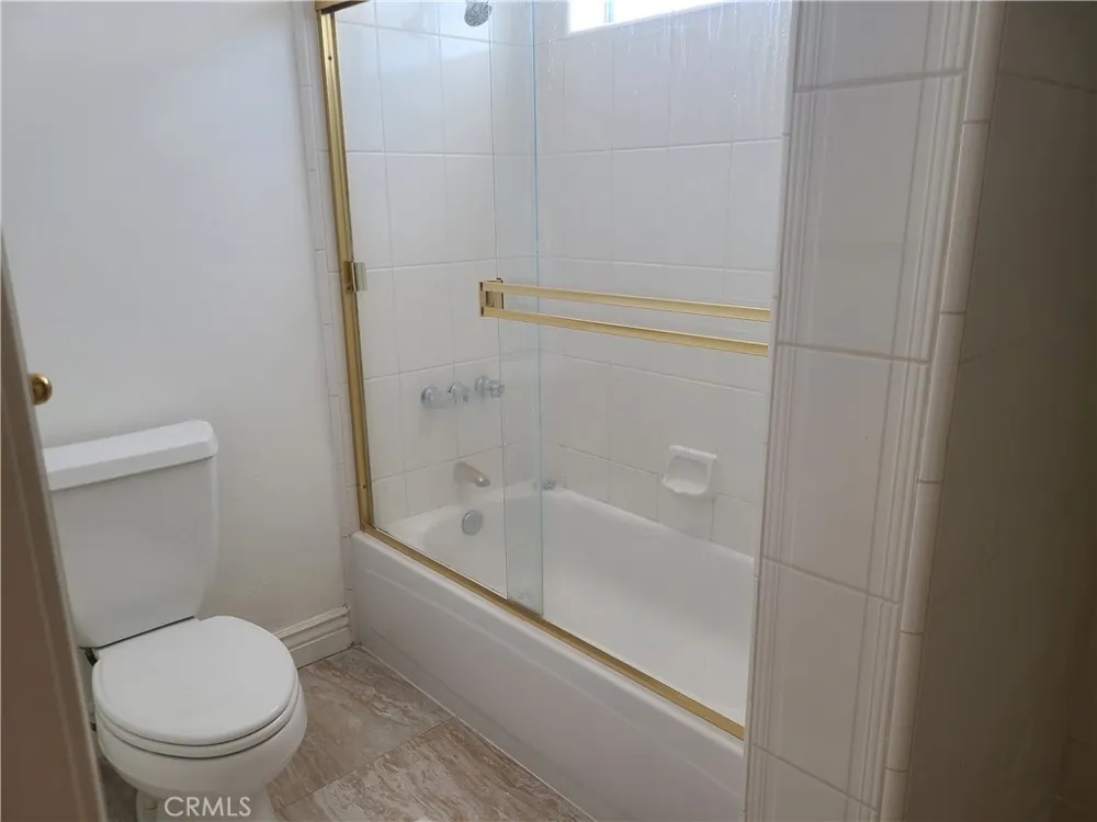 31900 Via Del Senor Homeland, CA 92548