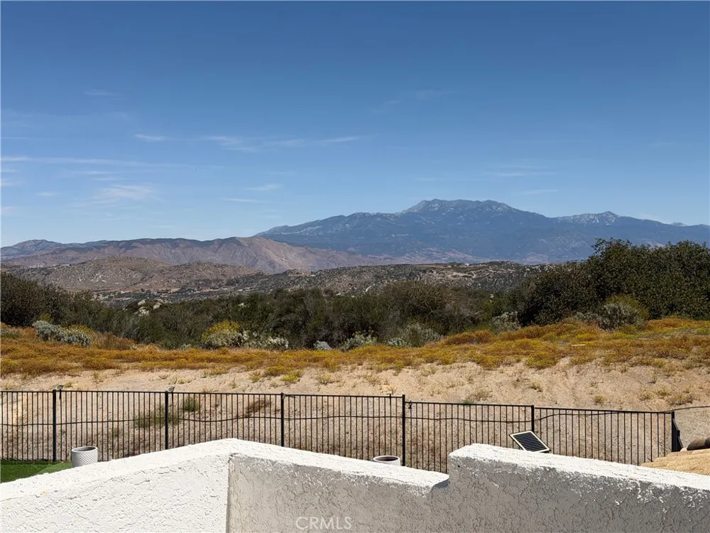 31900 Via Del Senor Homeland, CA 92548