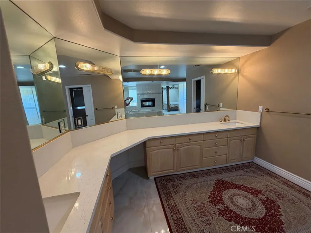 31900 Via Del Senor Homeland, CA 92548
