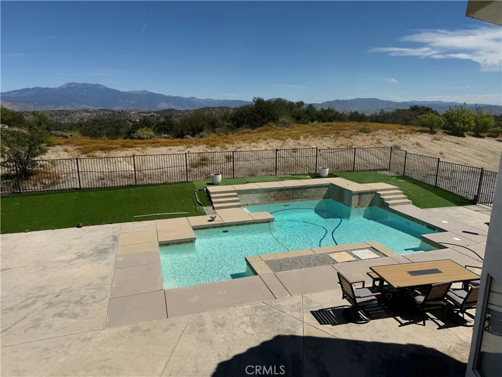 31900 Via Del Senor Homeland, CA 92548