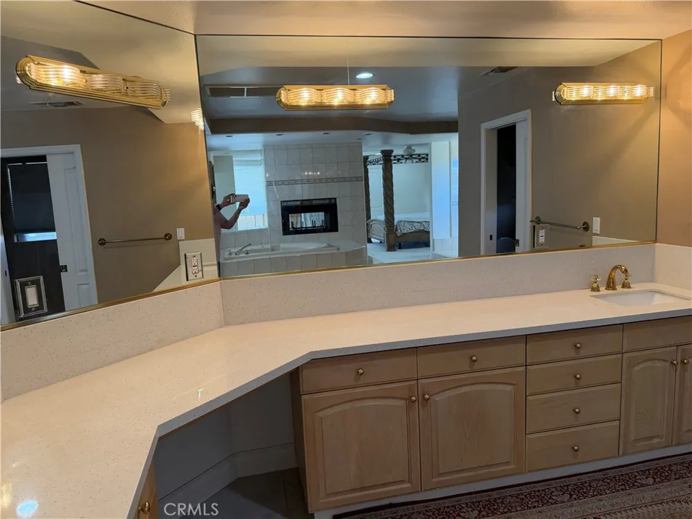 31900 Via Del Senor Homeland, CA 92548