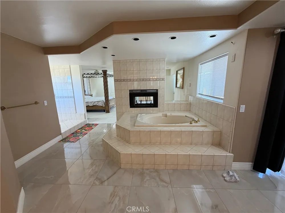 31900 Via Del Senor Homeland, CA 92548
