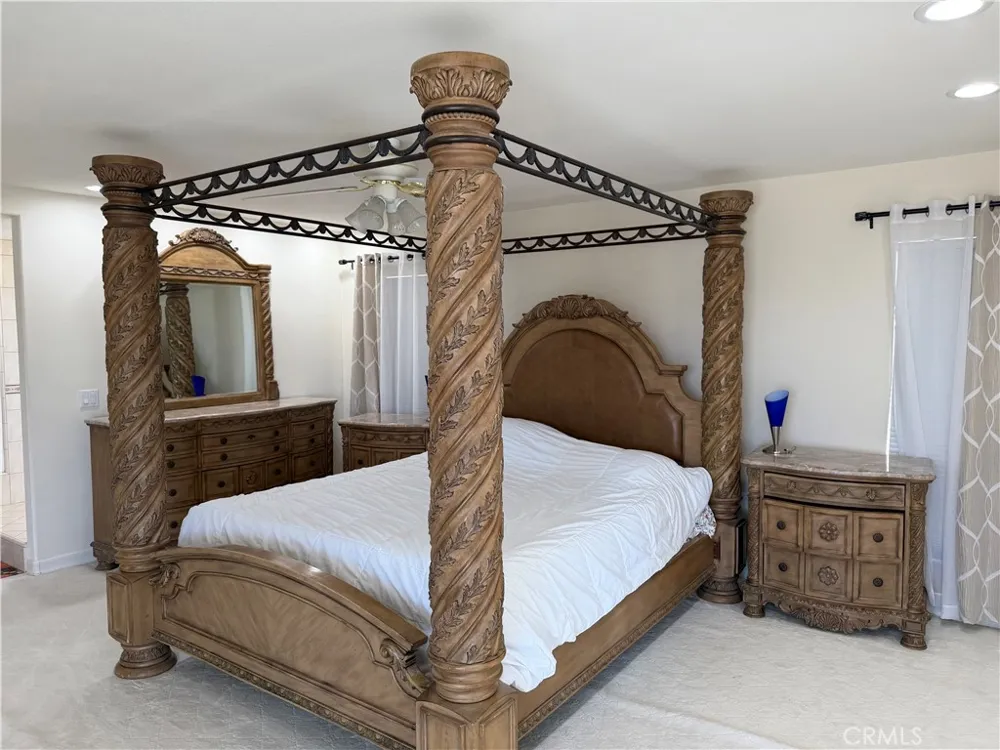 31900 Via Del Senor Homeland, CA 92548