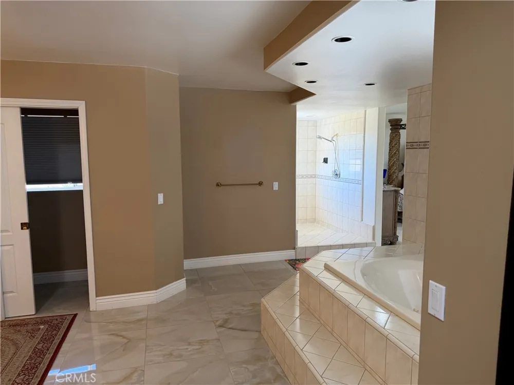 31900 Via Del Senor Homeland, CA 92548