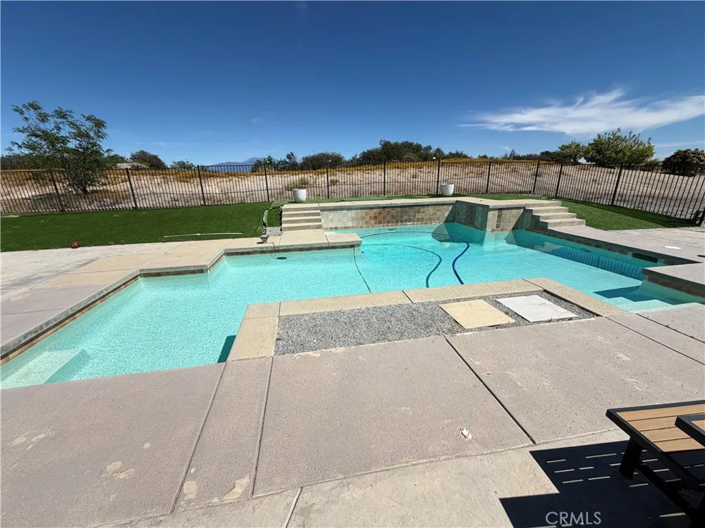 31900 Via Del Senor Homeland, CA 92548