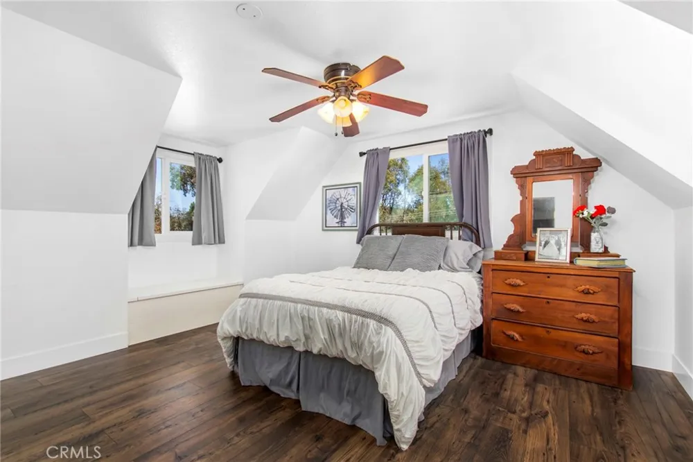 42525 Calle Capistrano Temecula, CA 92590
