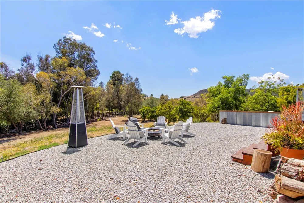 42525 Calle Capistrano Temecula, CA 92590