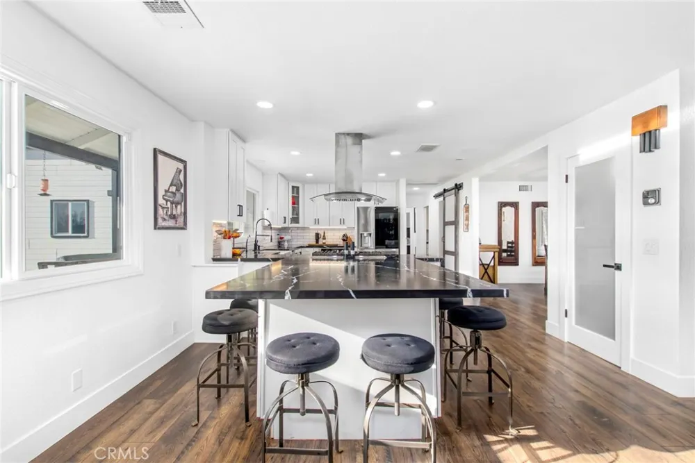 42525 Calle Capistrano Temecula, CA 92590