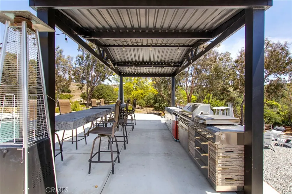 42525 Calle Capistrano Temecula, CA 92590